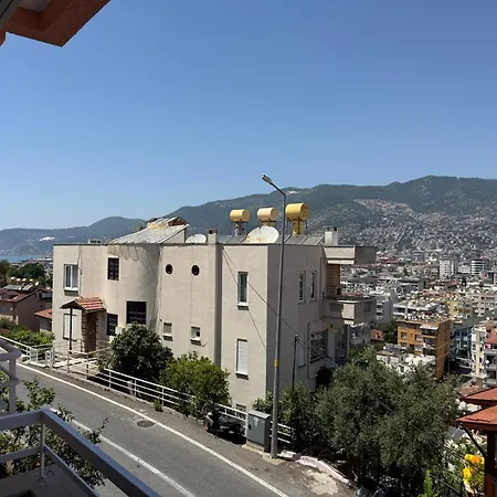 Casa de Férias Duplex House On The Castle Road With A Seaview