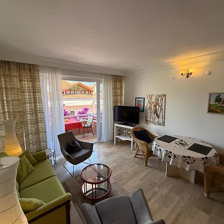 Duplex House On The Castle Road With A Seaview بيت للعطل ألانيا