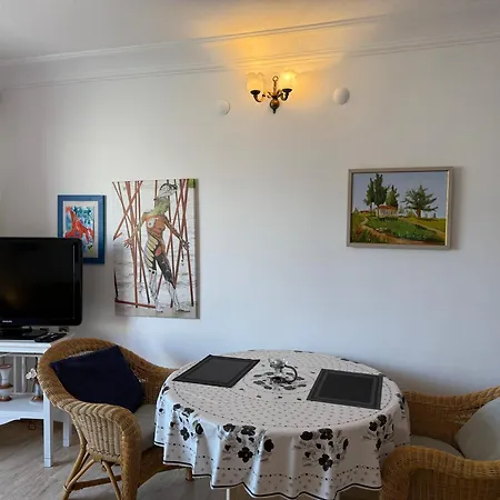 Duplex House On The Castle Road With A Seaview Ferienhaus *