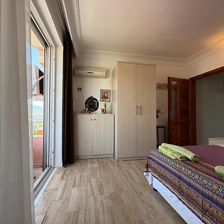 Duplex House On The Castle Road With A Seaview *