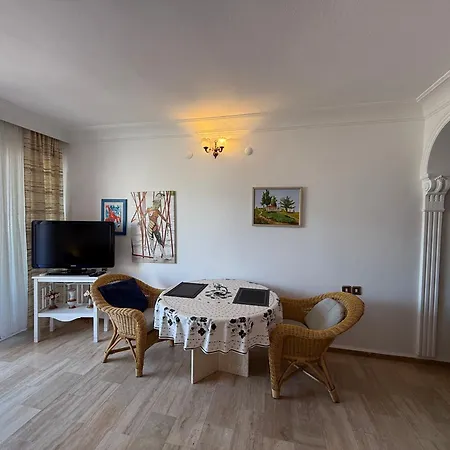 度假居 Duplex House On The Castle Road With A Seaview *